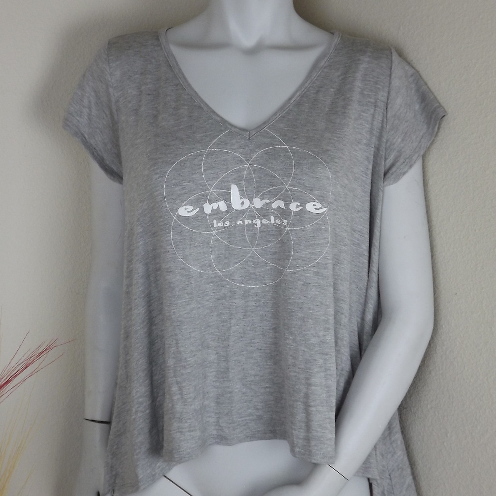 Beautiful Grey Embrace Los Angeles Shirt